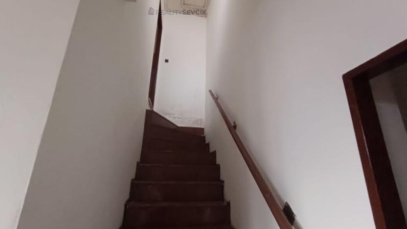 Pronájem obchodního prostoru, České Budějovice - České Budějovice 3, Jeremiášova, 102 m2