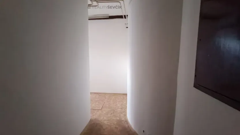 Pronájem obchodního prostoru, České Budějovice - České Budějovice 3, Jeremiášova, 102 m2