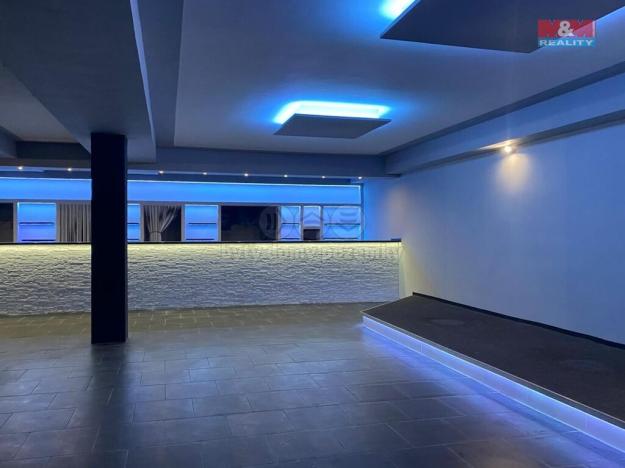 Pronájem obchodního prostoru, Hlinsko, Poděbradovo náměstí, 495 m2