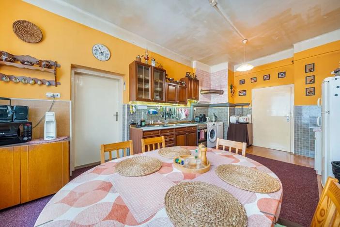 Prodej obchodního prostoru, Kroměříž, 366 m2