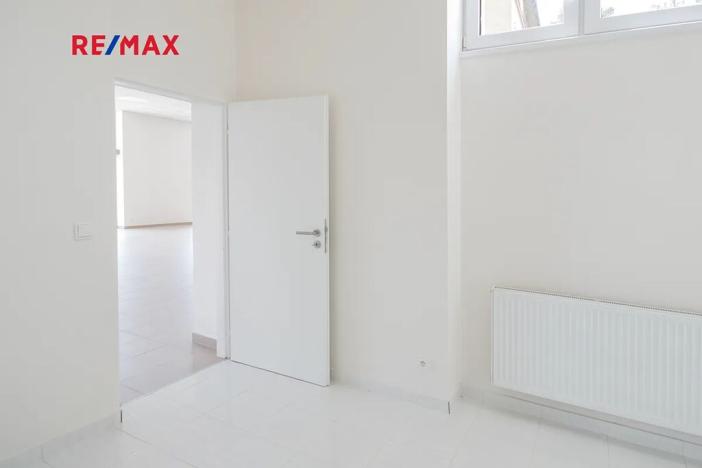 Prodej obchodního prostoru, Kladno, U tržnice, 460 m2