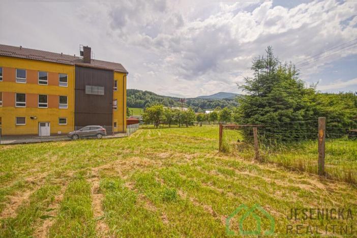 Prodej komerčního pozemku, Lipová-lázně, 1608 m2