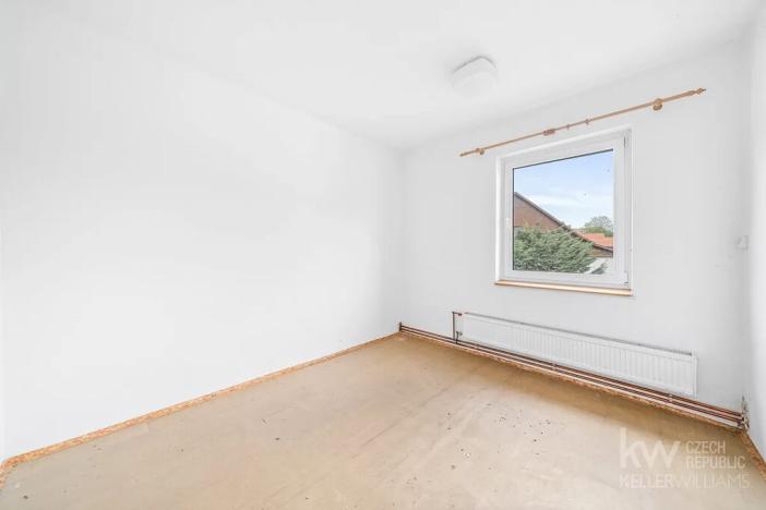 Prodej vícegeneračního domu, Zálezly, 900 m2