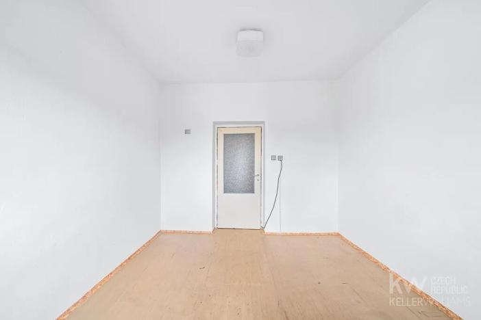 Prodej vícegeneračního domu, Zálezly, 900 m2