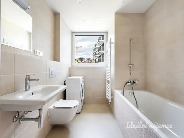 Pronájem bytu 1+kk, Praha - Vysočany, Kolbenova, 33 m2