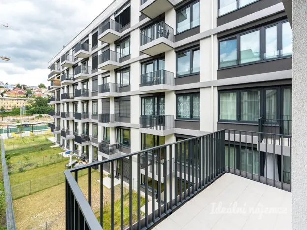 Pronájem bytu 1+kk, Praha - Vysočany, Kolbenova, 33 m2