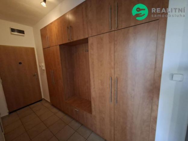 Prodej bytu 2+1, Plesná, 5. května, 56 m2