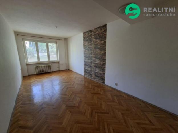 Prodej bytu 2+1, Plesná, 5. května, 56 m2