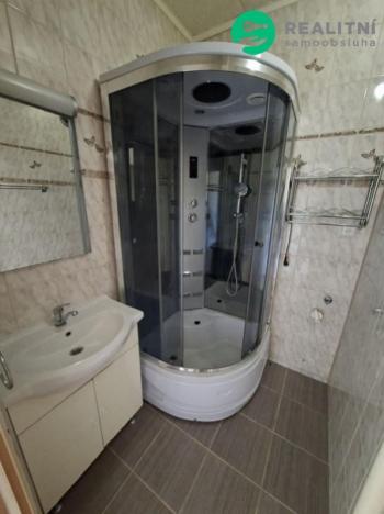 Prodej bytu 2+1, Plesná, 5. května, 56 m2