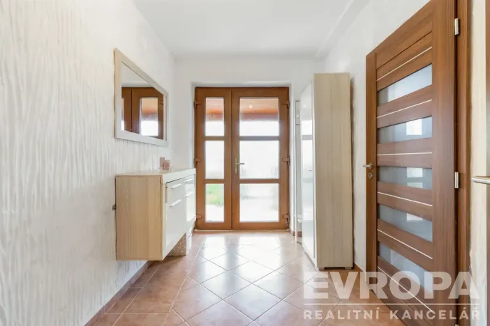 Prodej rodinného domu, Dolní Krupá, 121 m2