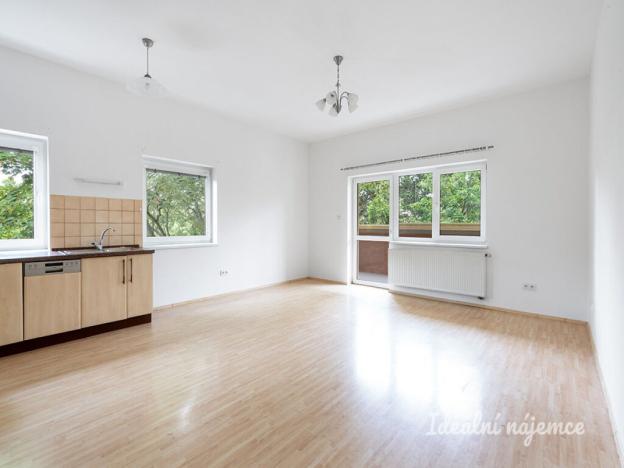 Pronájem bytu 2+kk, Praha - Prosek, Vysočanská, 56 m2