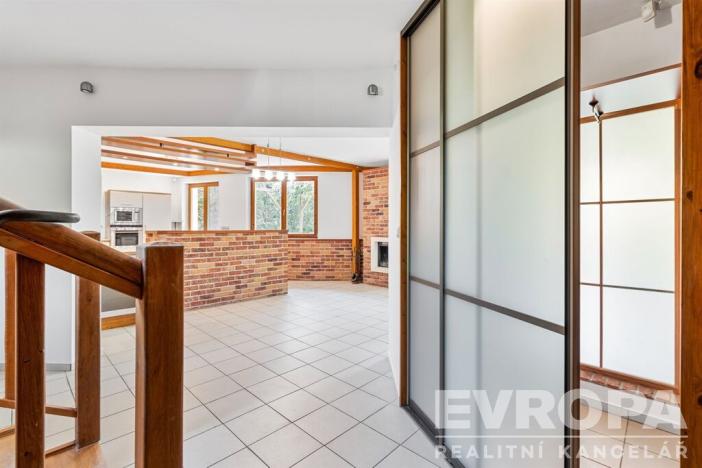 Prodej rodinného domu, Sulice - Hlubočinka, U Lesa, 272 m2