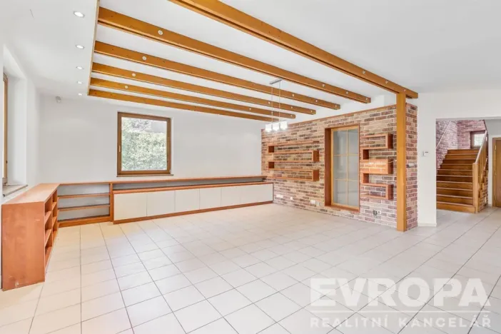 Prodej rodinného domu, Sulice - Hlubočinka, U Lesa, 272 m2