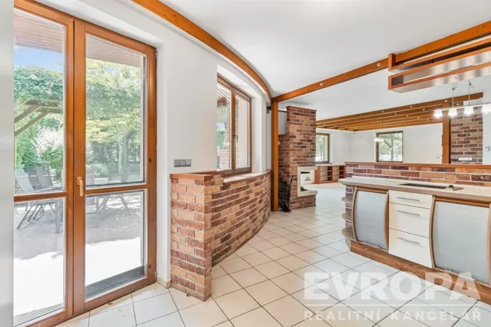 Prodej rodinného domu, Sulice - Hlubočinka, U Lesa, 272 m2