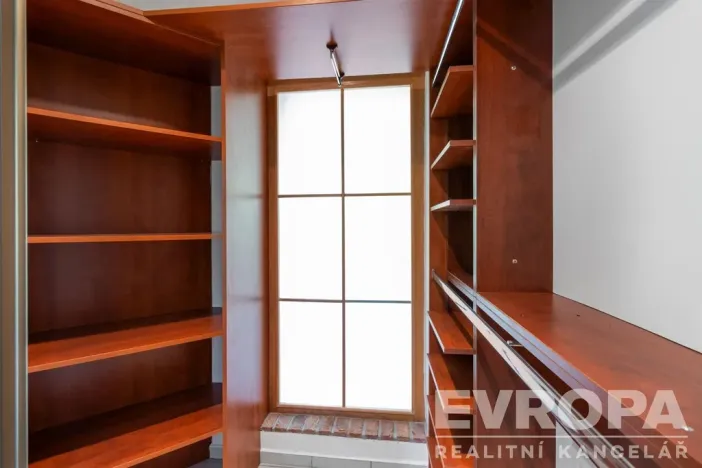 Prodej rodinného domu, Sulice - Hlubočinka, U Lesa, 272 m2