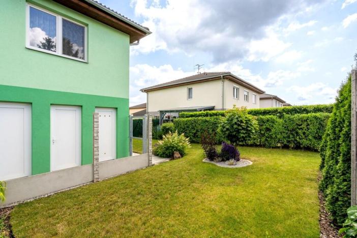 Prodej bytu 3+kk, Polerady, 78 m2