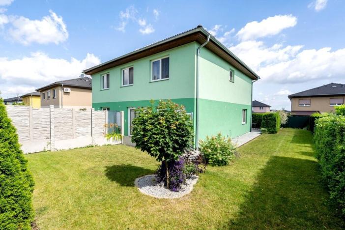 Prodej bytu 3+kk, Polerady, 78 m2