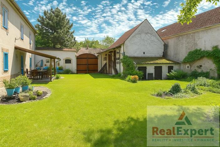 Prodej rodinného domu, Vraný, 250 m2