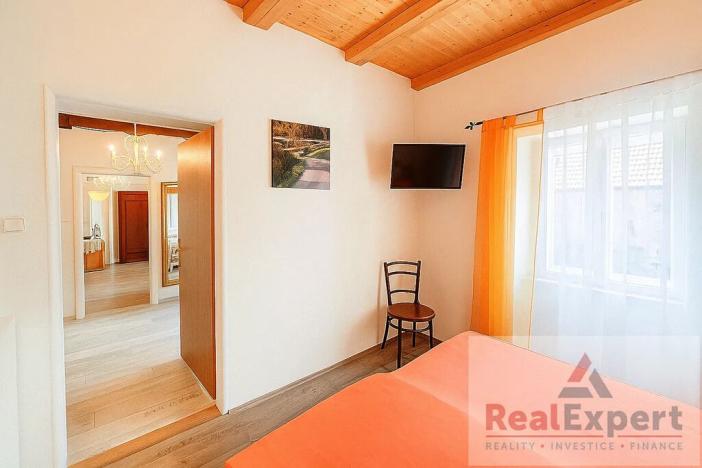 Prodej rodinného domu, Vraný, 250 m2