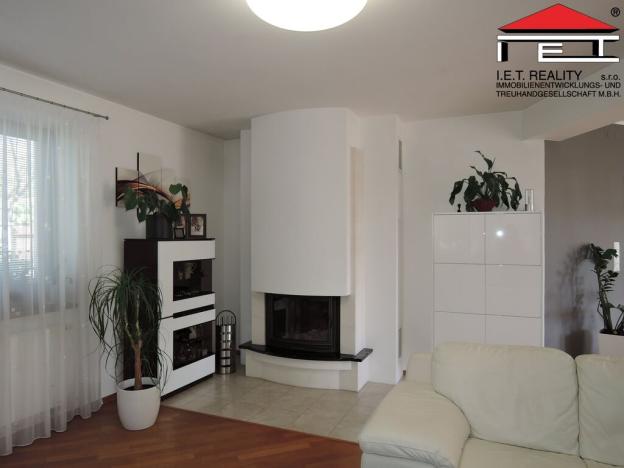 Prodej rodinného domu, Křenice, Silnička, 244 m2