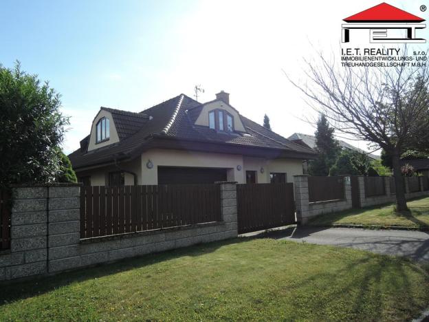 Prodej rodinného domu, Křenice, Silnička, 244 m2