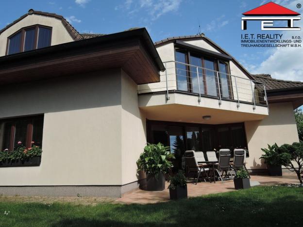 Prodej rodinného domu, Křenice, Silnička, 244 m2