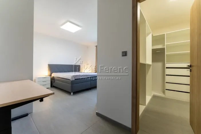 Prodej rodinného domu, Praha - Sobín, Valtická, 221 m2