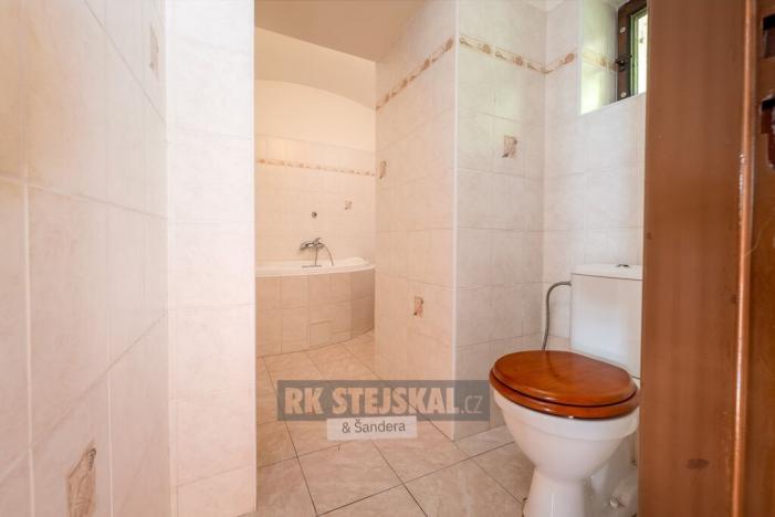 Prodej zemědělské usedlosti, Brloh, 430 m2