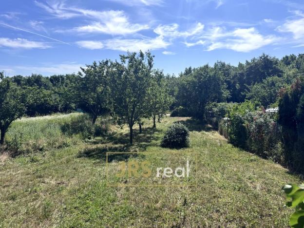 Prodej zahrady, Pouzdřany, 1698 m2