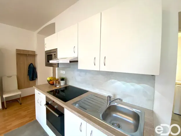 Pronájem bytu 1+kk, Mladá Boleslav, Komenského náměstí, 38 m2