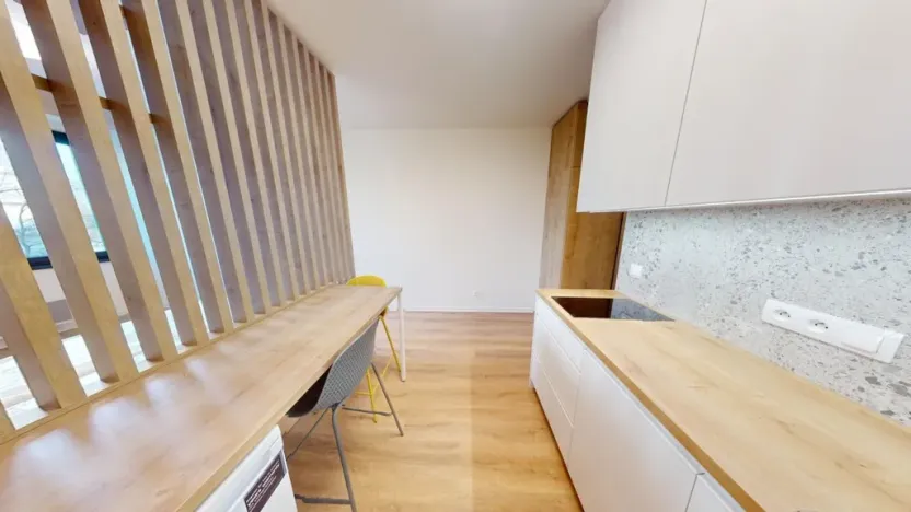 Pronájem bytu 1+kk, Praha - Břevnov, Na Větrníku, 27 m2