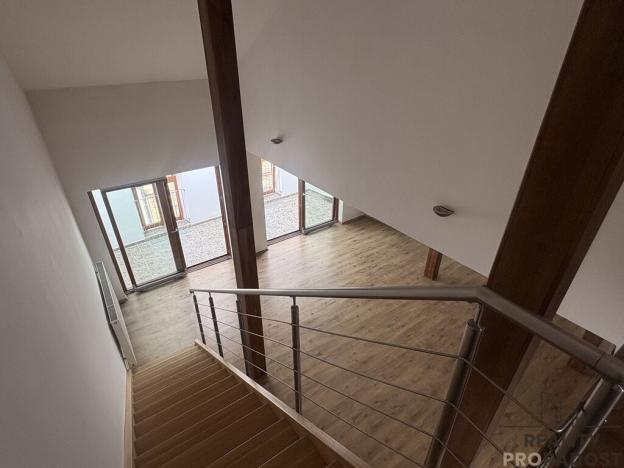 Pronájem bytu 2+kk, Olomouc, Ostružnická, 100 m2