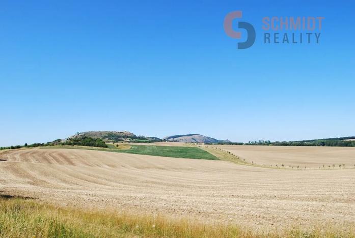 Prodej pole, Mikulov, 15383 m2