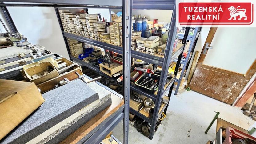 Pronájem garáže, Šternberk, Závodní, 145 m2