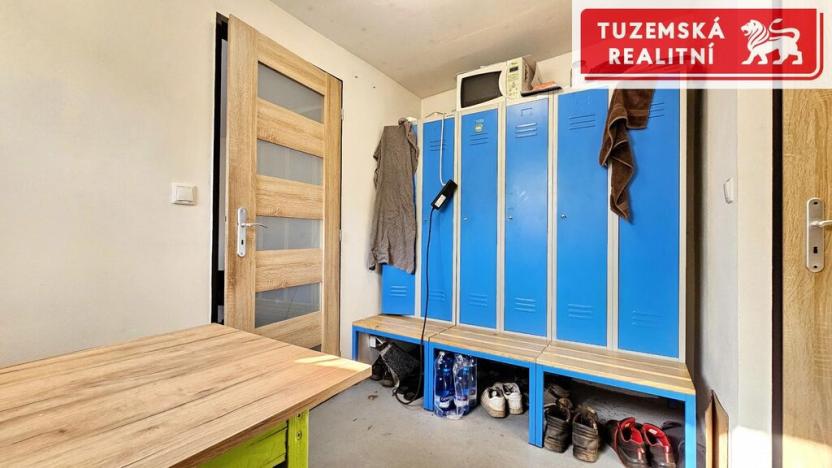 Pronájem garáže, Šternberk, Závodní, 145 m2