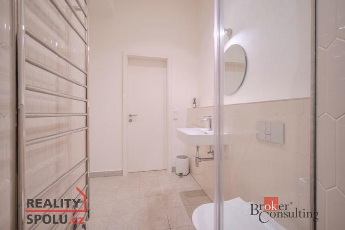 Prodej bytu 2+kk, Praha - Nusle, Jaromírova, 71 m2