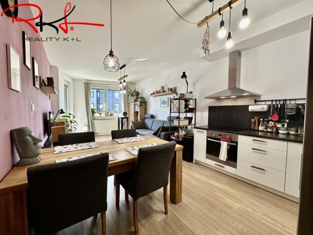 Pronájem bytu 2+kk, Praha, Klementova, 57 m2