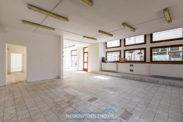 Prodej činžovního domu, Znojmo, Horní náměstí, 663 m2