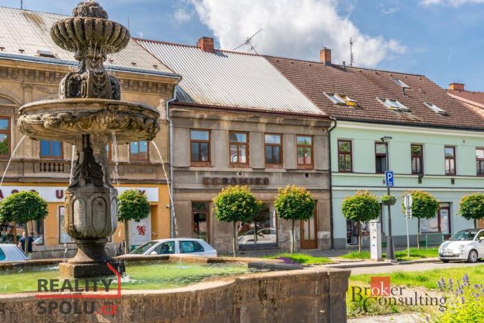 Prodej rodinného domu, Třebechovice pod Orebem, Masarykovo náměstí, 183 m2