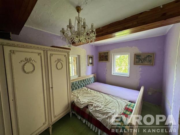 Prodej rodinného domu, Pecka, 75 m2