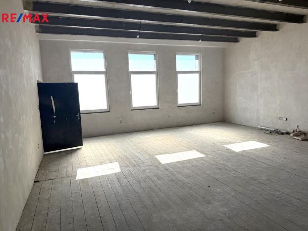 Prodej výrobních prostor, Humpolec, Nádražní, 1924 m2