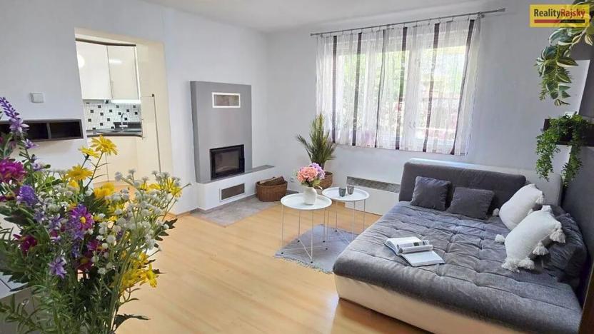 Prodej bytu 3+1, Dobříš, Mírové náměstí, 59 m2