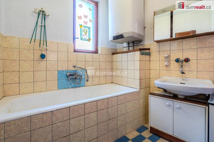 Prodej rodinného domu, Bechlín, 180 m2