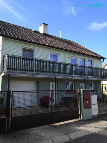 Prodej rodinného domu, Bochov, Lipová, 200 m2