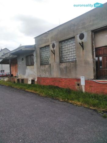 Prodej výrobních prostor, Bochov, Nádražní, 800 m2