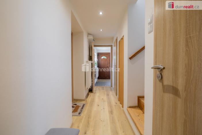 Prodej rodinného domu, Praha - Nebušice, U Gabrielky, 280 m2