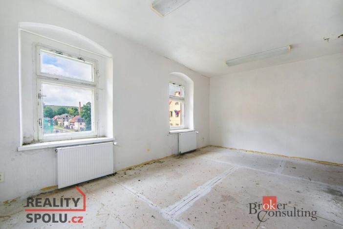 Prodej ubytování, Kovářská, nám. J. Švermy, 520 m2