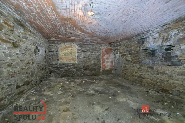 Prodej ubytování, Kovářská, nám. J. Švermy, 520 m2