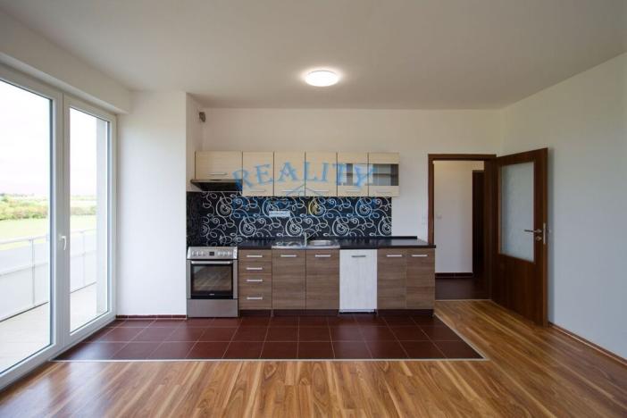 Prodej bytu 2+kk, Praha - Kyje, Farkašova, 40 m2