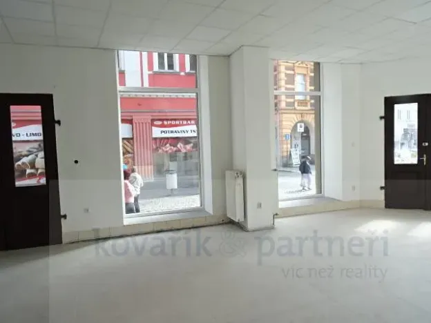 Prodej komerční nemovitosti, Rumburk, Náměstí Lužické, 568 m2